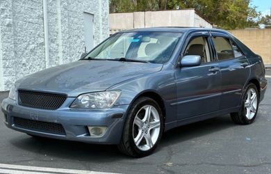 2004 Lexus IS
