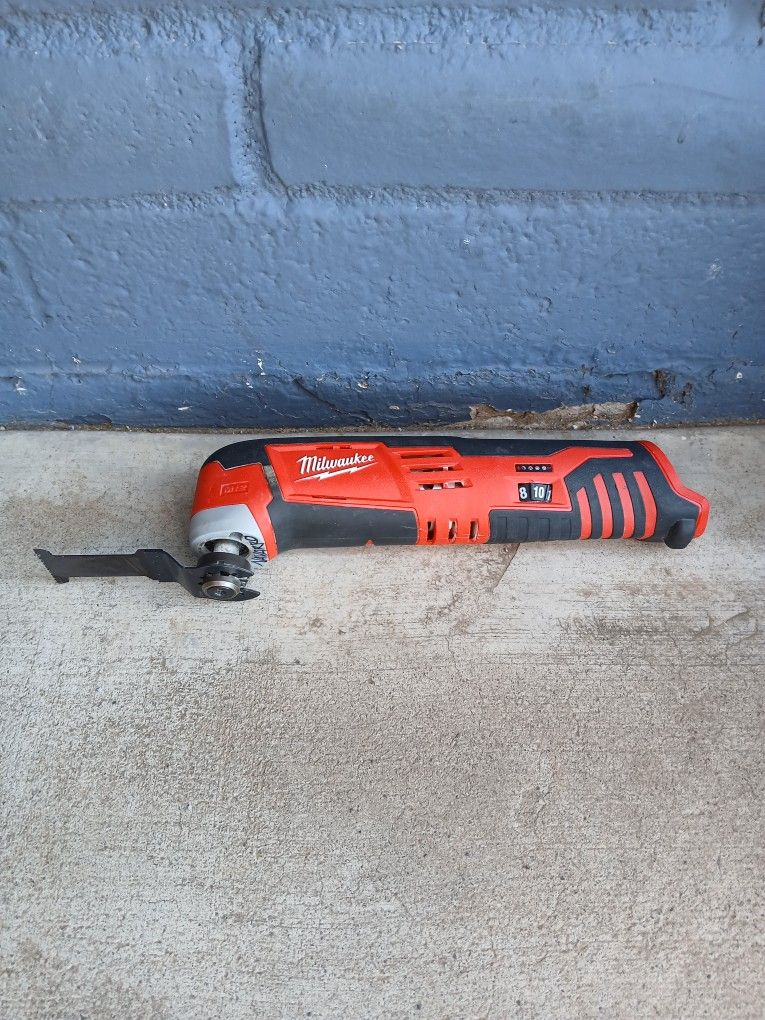 MULTITOOL MILWAUKEE M12 TOOL ONLY