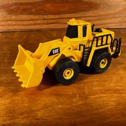 2019 CAT BULLDOZER 4 INCHES METAL BODY, ARM/SCOOP PLASTIC FUNRISE EUC