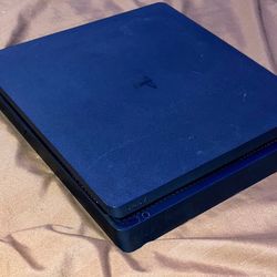 Sony PlayStation 4 With Controller