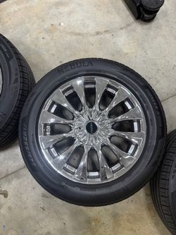 Chrome rim and tire