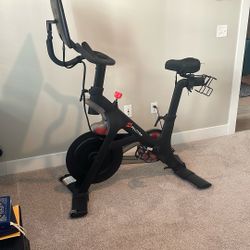 Peloton Bike 