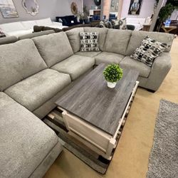 Ballinasloe Platinum 3pc Sectional Sofa w/ Chaise