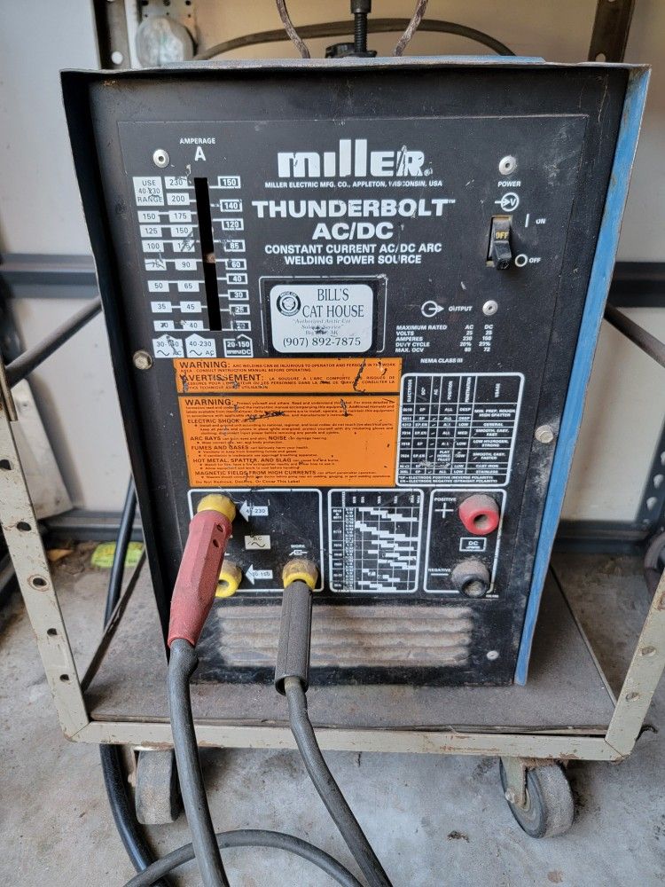 (Reduced) Miller 225 Amp 220v Arc Welder. 