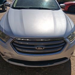 2015 Ford Taurus