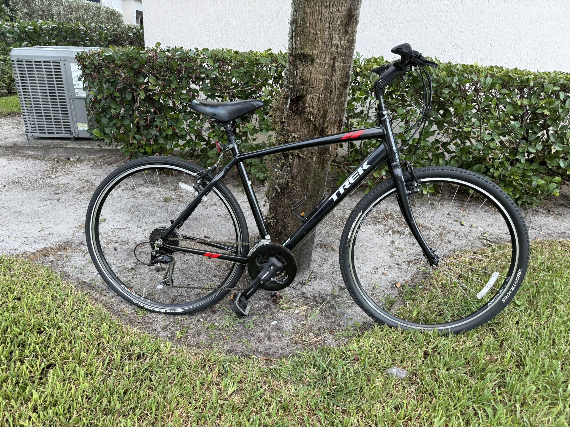 Trek Verve3 -27 Speed Hybrid 