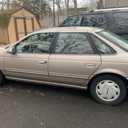 1995 Ford Taurus 