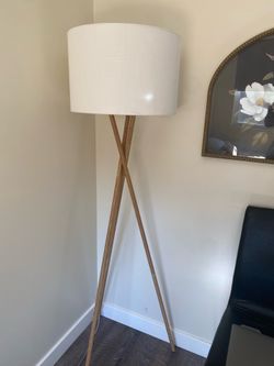 Target floor standing mid century modern lamp light + Edison bulb