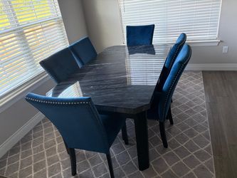 Dinning table with 6 chairs