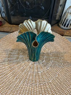 Vintage 12-1/2” tall x 10” wide beautiful metal vase