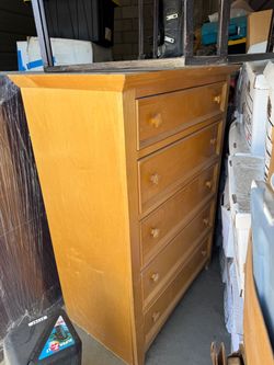 Dresser