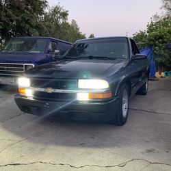 Automotive Led Headlight Fog Light Conversion Halogen To Led Conversion Bulbs, All Sizes And Style In Stock! Bright 6000k White In Color Luces 