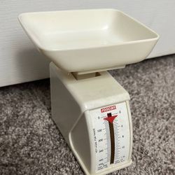 Vintage Roscan Kitchen Cooking Tool Scale