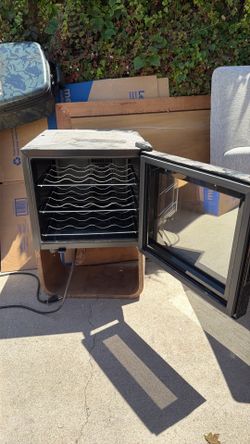 Mini wine fridge
