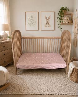 Graco Olivia 3 in 1 convertible Baby toddler crib