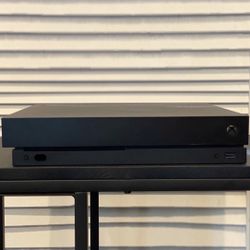 Xbox One X Bundle