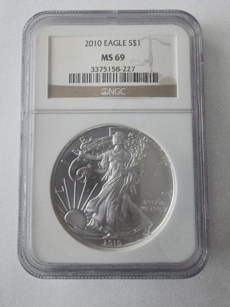 2010 American Silver Eagle - NGC MS69