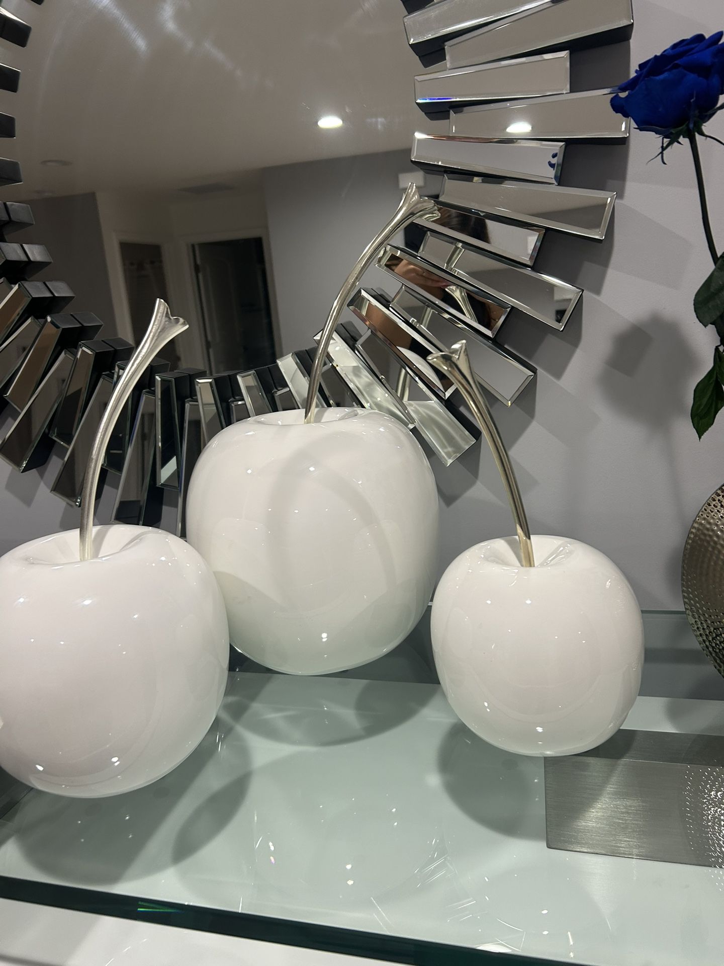 Apple home decor white and cilver 