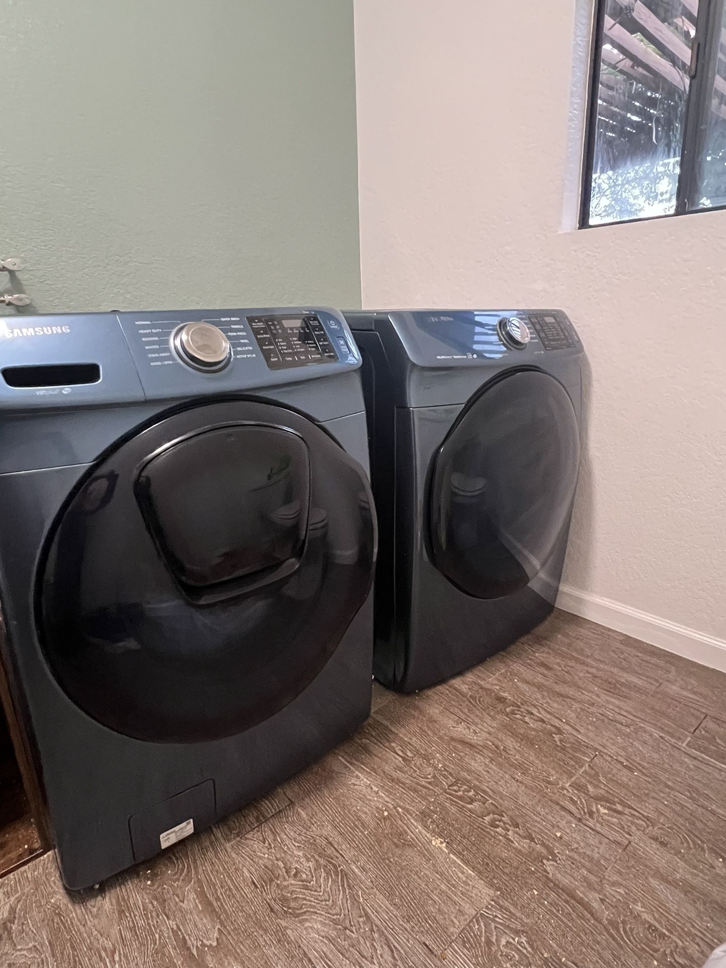 Samsung Washer and Dryer (Electric)