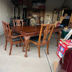 Dining Room Table 