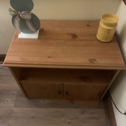 Swivel TV Stand