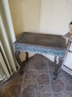 Rustic rectangular table