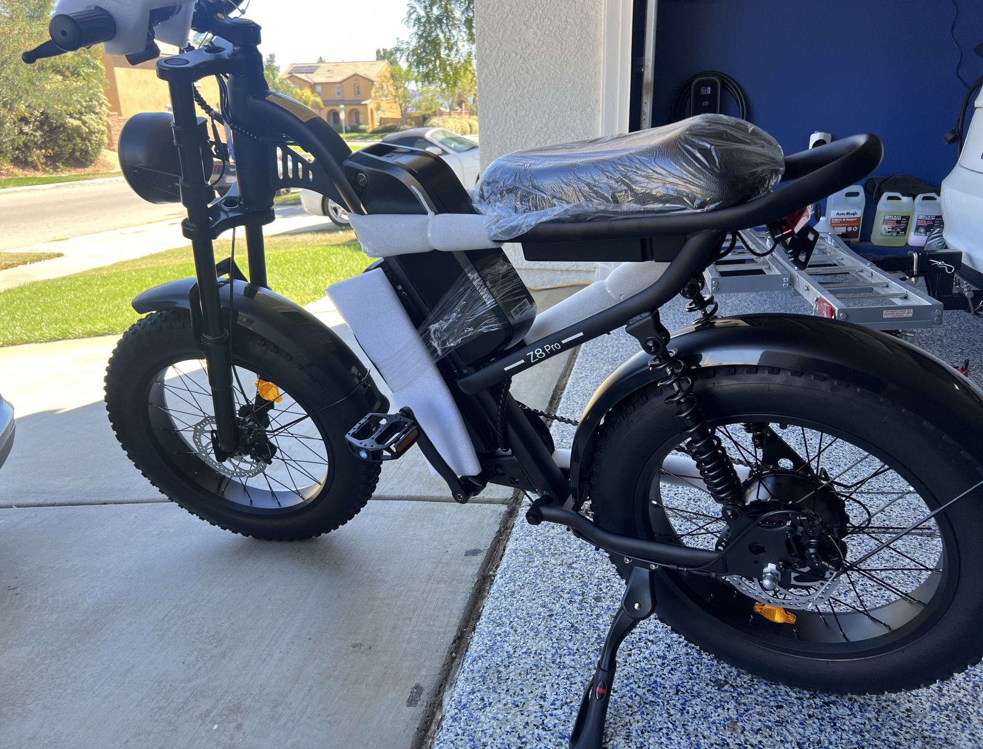Riding Times Z8 Pro 28mph, 80-140 Mile Range With PAS , Dual Batteries, Extra Long Seat, Storage Bag , Full Suspension & 20 Inch Fat Tires.