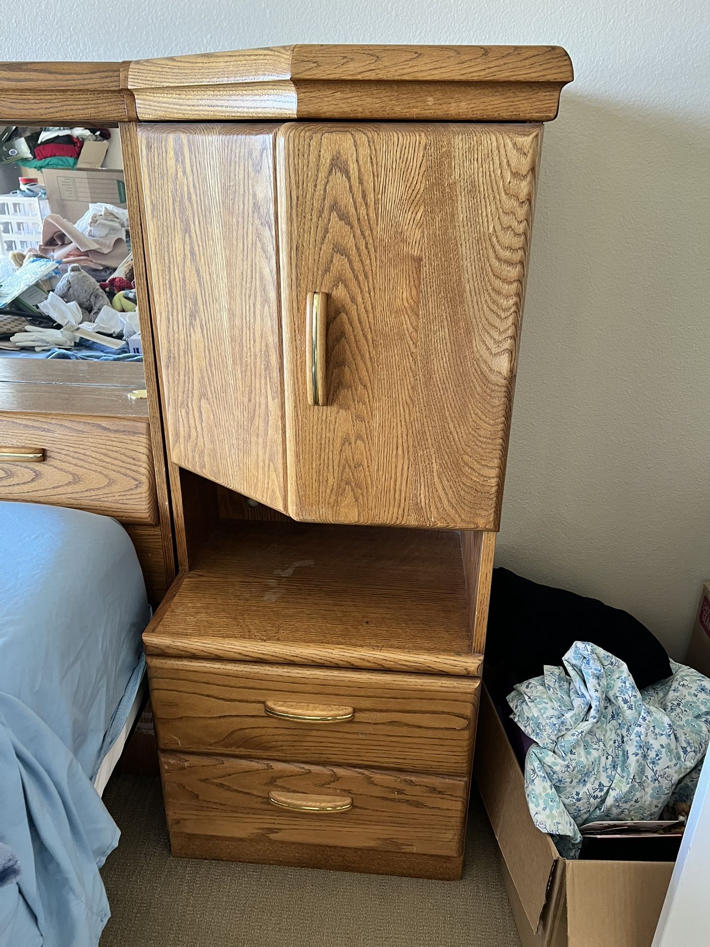 Queen Bedframe Free/ Tempe