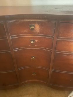 Dixie dresser