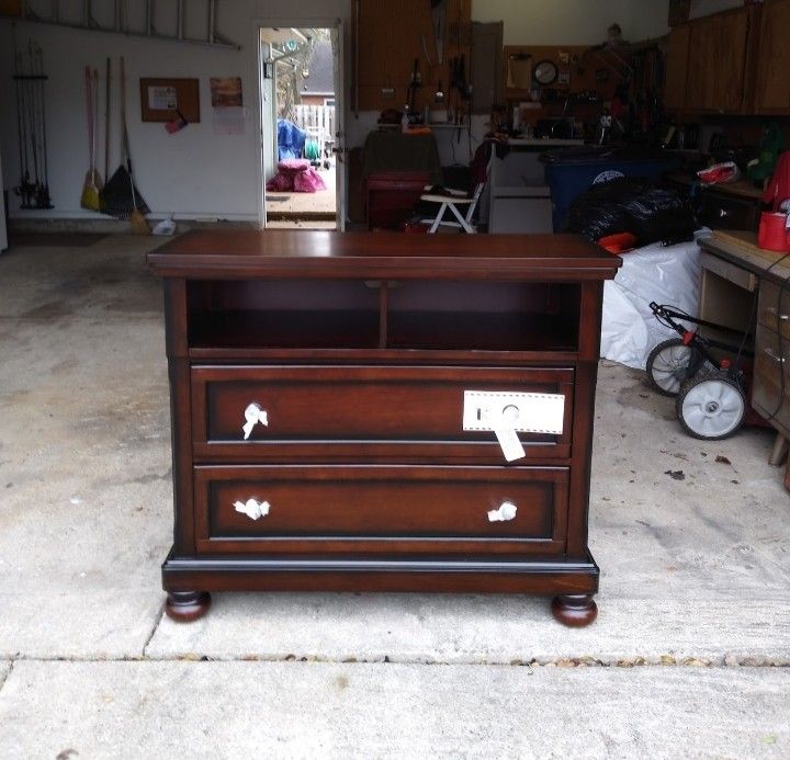 NEW KINGSLEY 2 DRAWER WALNUT MEDIA TV STAND