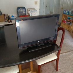 26" Magnavox HD TV 