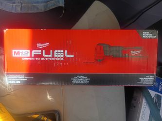 Milwaukee M12 Oscillating Multi-Tool