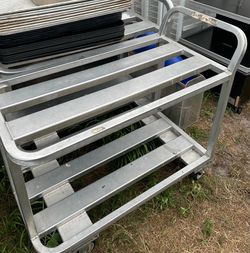 Commercial utility cart