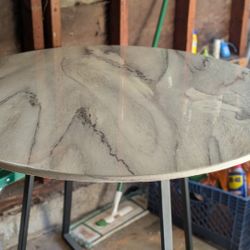 Beautiful Marble Dining Table - Excellent Condition 