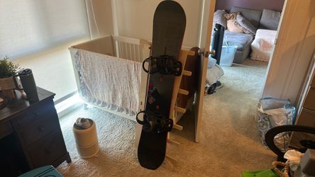 Burton Blunt 55 Flying V Snowboard + Burton Mission Bindings