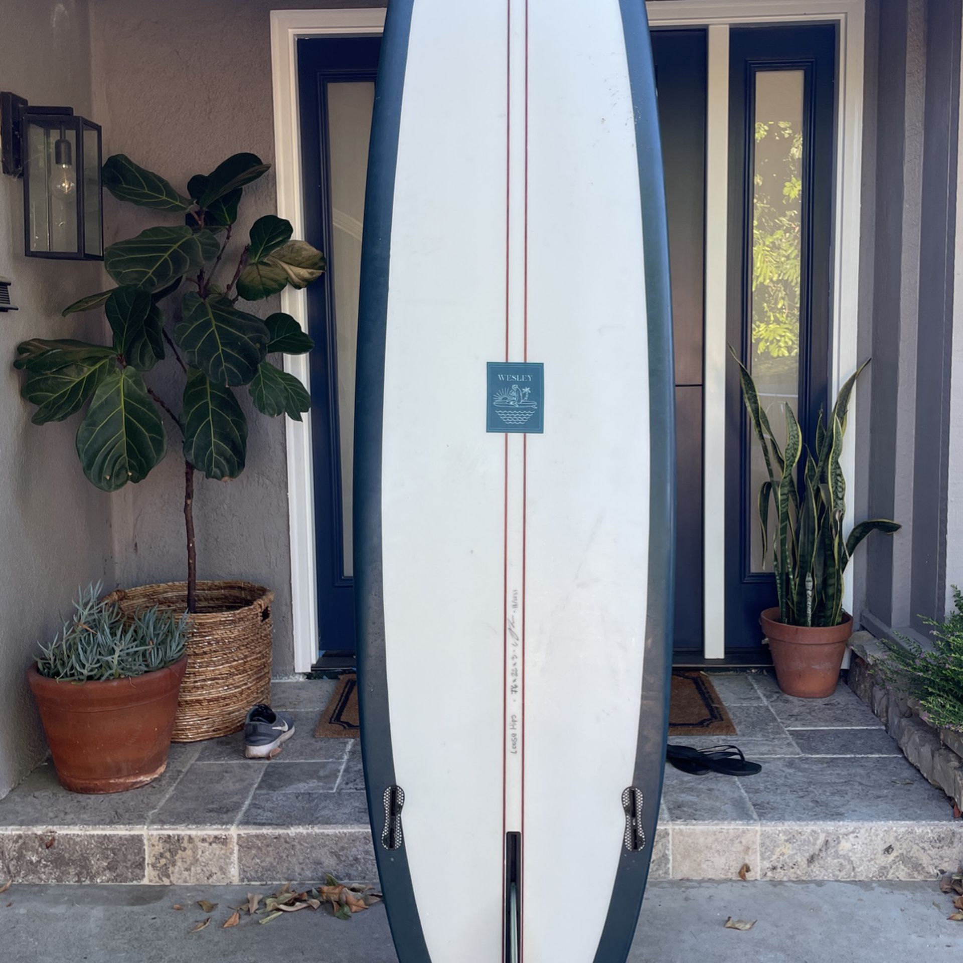 Westley Hand Shapes Loose Hips Midlength Surfboard 7’6”