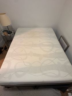🛏️ 14” Gel Memory foam Queen Mattress – $50 (Moving Sale)