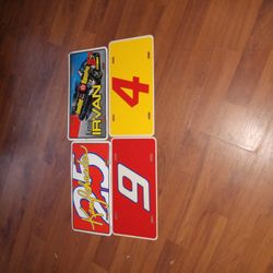 Number Plates 9,4 (Plastic) Ken Schrader Plate (metal) Ernie Irvan (Metal)