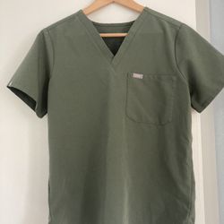 Preowned Women’s FIGS Technical Collection Catarina Scrub Top - Small