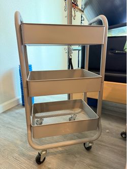 3-Tier Rolling Utility Cart – Excellent Condition