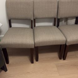 4 Dinning Room Chairs