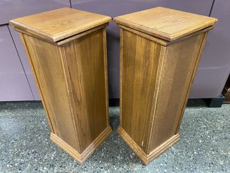 Natural Finish Spinning Top Display Pillar (Set of 2)