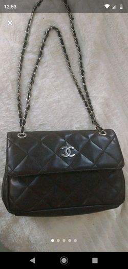 Caviar leather purse metal trim crossbody