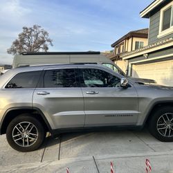 2017 Jeep Grand Cherokee