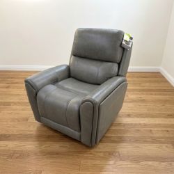 Barcalounger Hollis Leather Power Recliner with Power Headrest