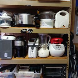 Household Appliances ; Slow. Cooker , Blender,Steamer,Skillet, Quesadilla Maker, Toaster.  , Hand Mixer, Orange Juicer $8. Each 