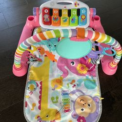 Fisher-Price Baby Playmat Deluxe Kick & Play Piano Gym for Learning & 2 Maracas Soft Rattles for Newborn to Toddler Play Ages 0+ Months