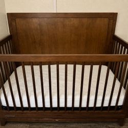 Delta children convertible Crib- Teak Brown 