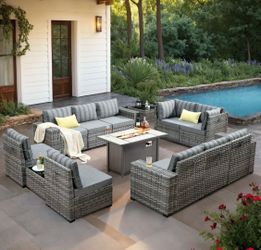 Patio FurnitureSet set outdoor new in the box