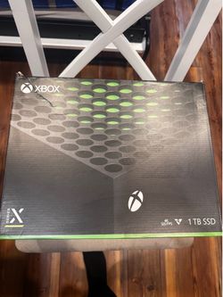 Xbox One X (2017)